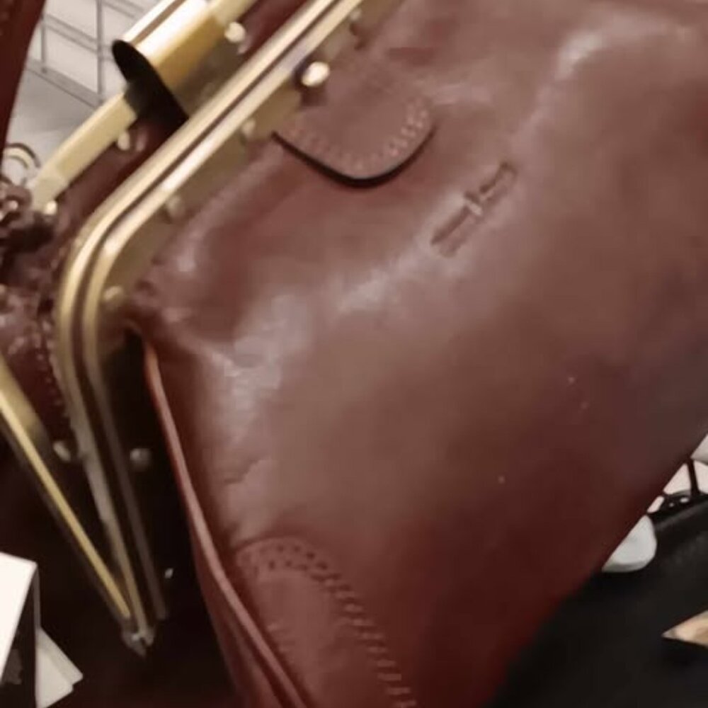Brand New Gianni Conti